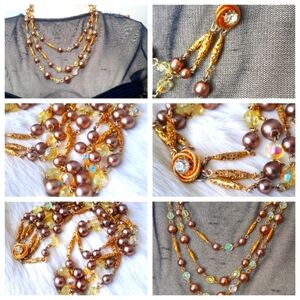 Gorgeous  multistrand   necklace with pearls and gold tones3